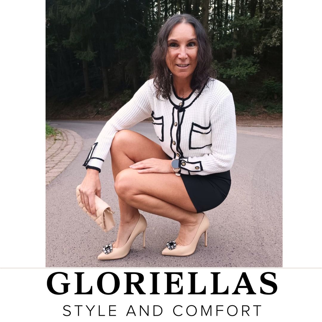 Gloriellas Schuhclip Black Star Schuhaccesoire mit Glitzersteinen und beige High Heels