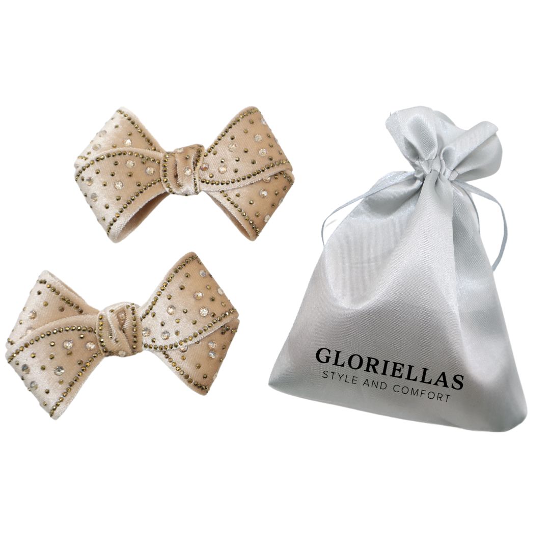 Gloriellas Schuhclips Nude Vlevet Glam Schleifenapplikation aus beigem Samt mit Glitzersteinen 